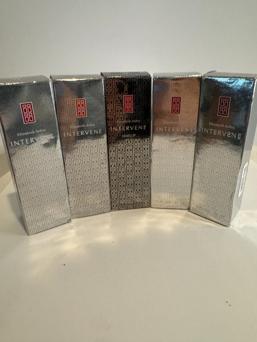 Elizabeth Arden Intervene Makeup foundation Soft Toast 12 SPF 15 Brand new 5 box